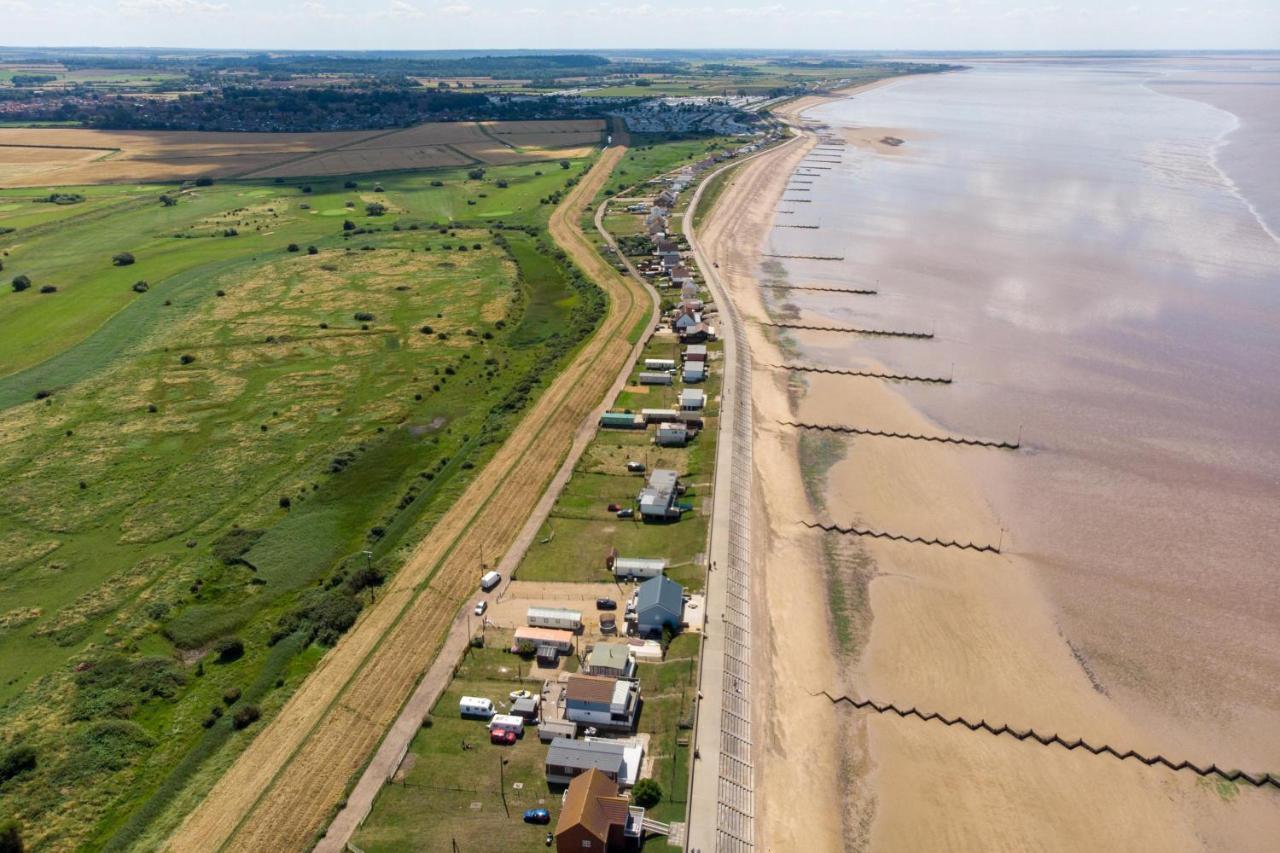 8 Berth Caravan For Hire At Manor Park Near To A Great Beach Ref 23041C Hunstanton Dış mekan fotoğraf