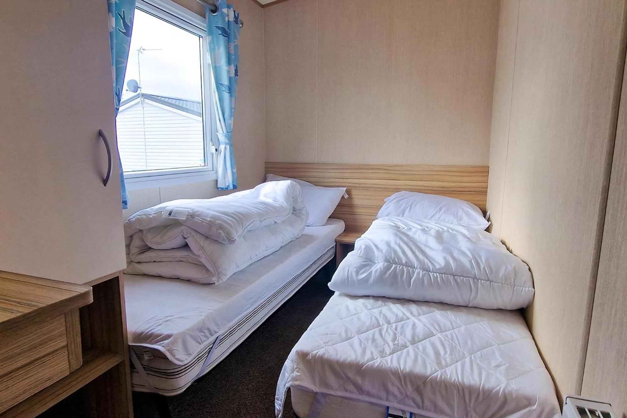 8 Berth Caravan For Hire At Manor Park Near To A Great Beach Ref 23041C Hunstanton Dış mekan fotoğraf